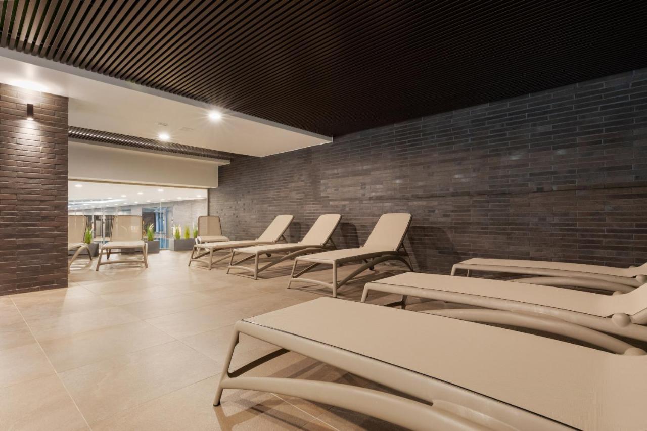 Luxurious Apartment Nadmorskie Tarasy Kolobrzeg By Renters Prestige Exterior photo